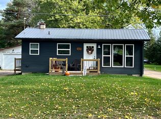 3409 S Riverside Dr, Sault Sainte Marie, MI 49783