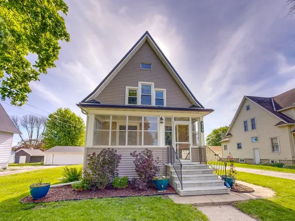 513 1st Ave SE, Hayfield, MN 55940