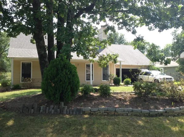 11001 Coachman Cir, Charlotte, NC 28277