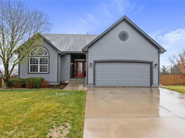 7117 Millbrook St, Shawnee, KS 66218