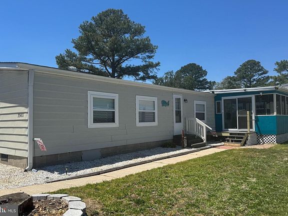 3rd image of 35411 N Sussex Ln