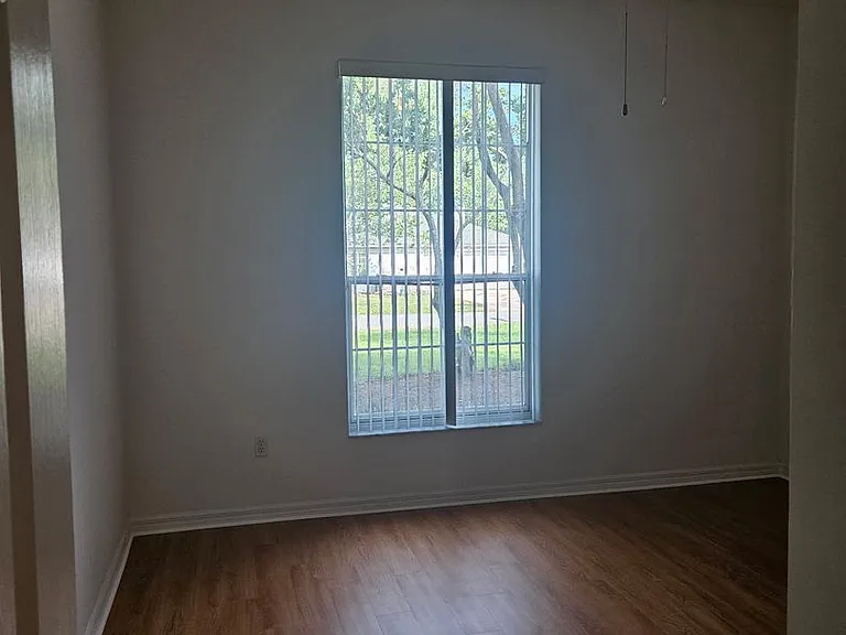 1 Emmons Ln — Photo 25