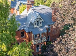 105 Vansittart Ave, Woodstock, ON N4S 6E5