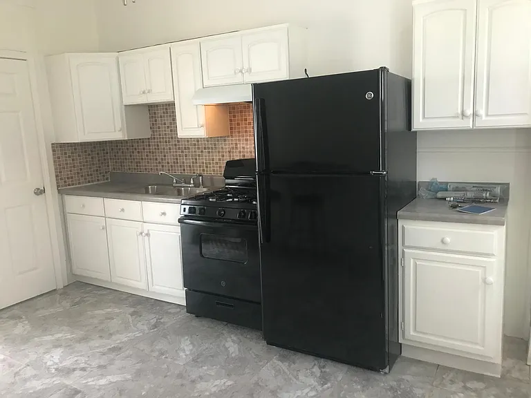 4147 Eichelberger St — Photo 16