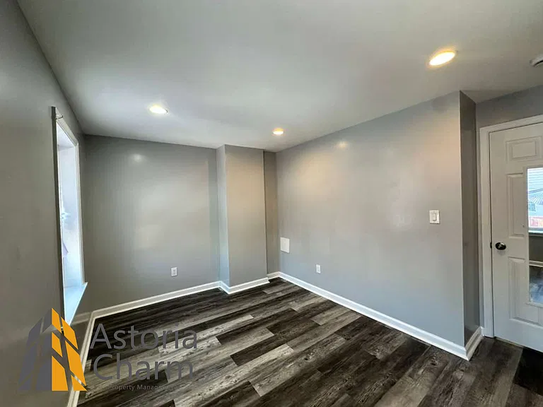 2609 Hampden Ave — Photo 18