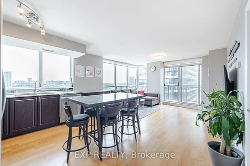 1103 Leslie St #1103 Photo 1