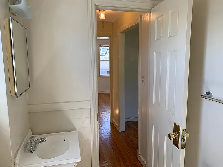29 Turner St #4 — Photo 11