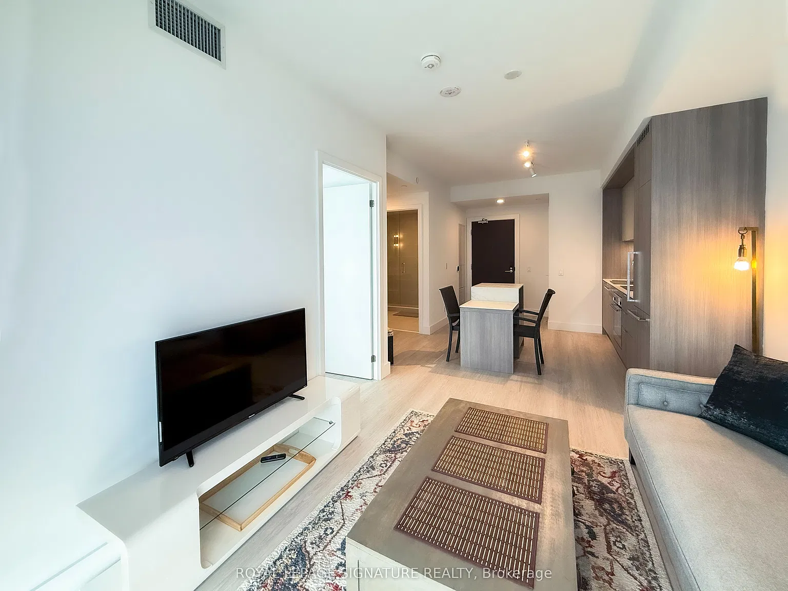1 bed, $2,200 — Photo 4