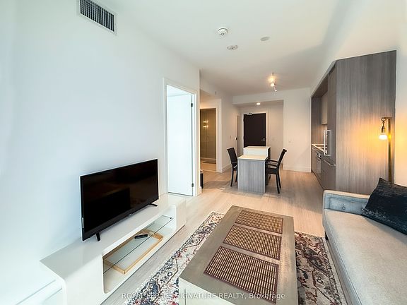 4th image of 6 Greenbriar Rd #614