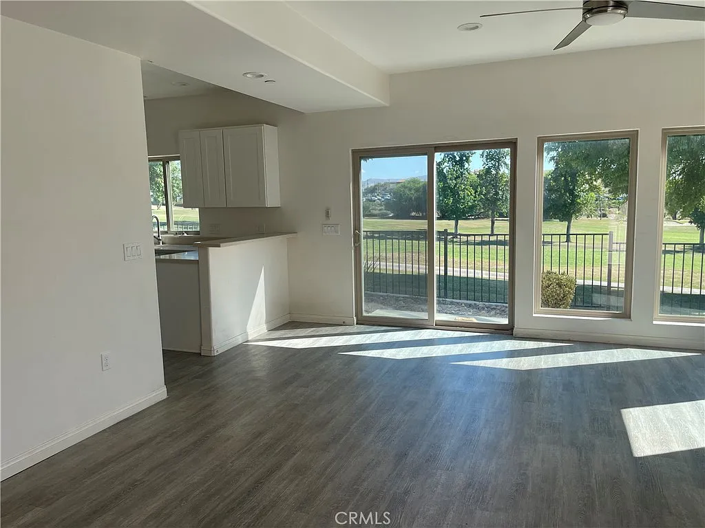 3 bed, 1332 sqft, $2,800 — Photo 3