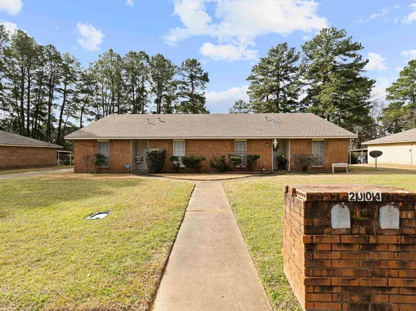 2004 Secretariat Trl, Longview, TX 75604