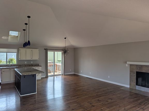 3rd image of 21173 NW Cannes Dr
