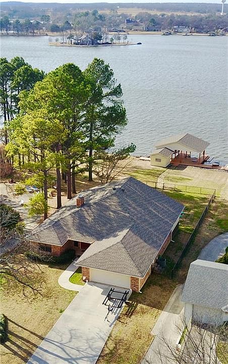 1st image of 932 Kiowa Dr E