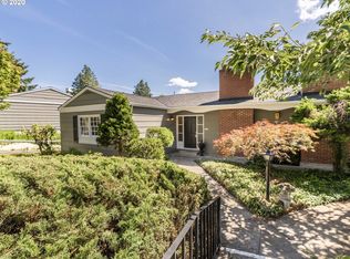 3647 SW 52nd Pl, Portland, OR 97221