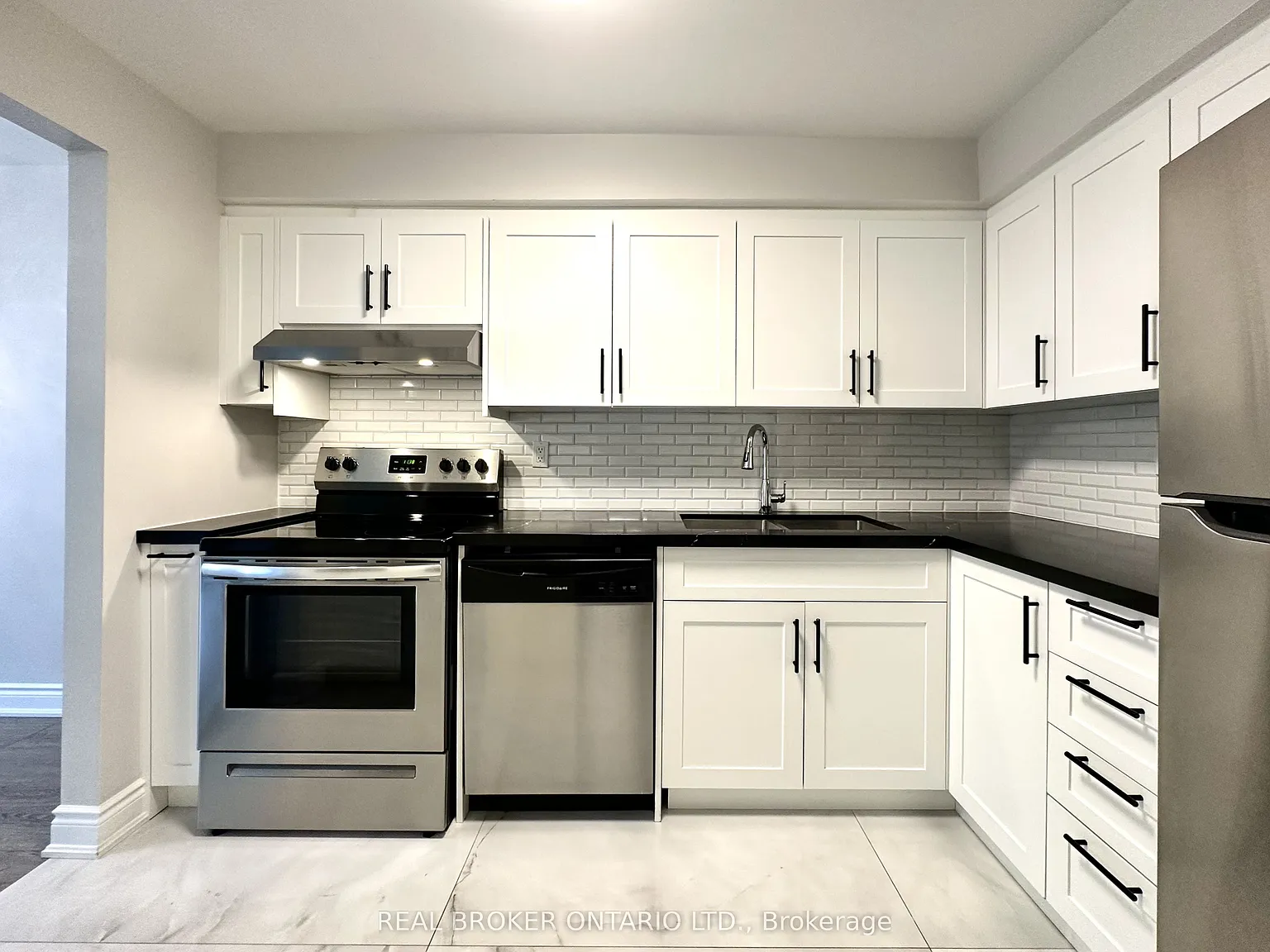 3 bed, $3,650 — Photo 3