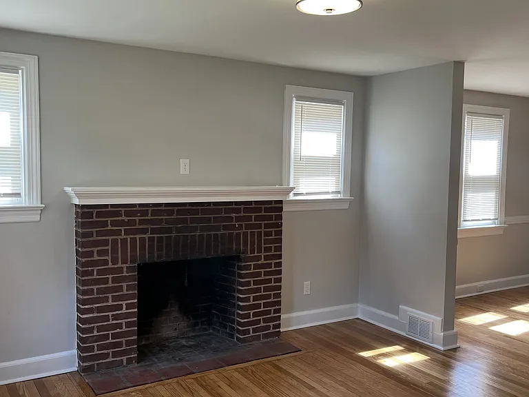 1802 Maple St #1 — Photo 12