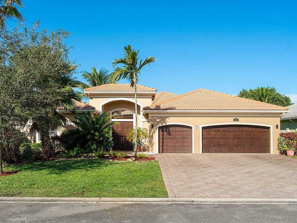 1st image of 4872 NW 113th Ave