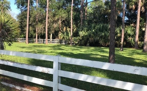 2nd image of 17155 Wildwood Rd