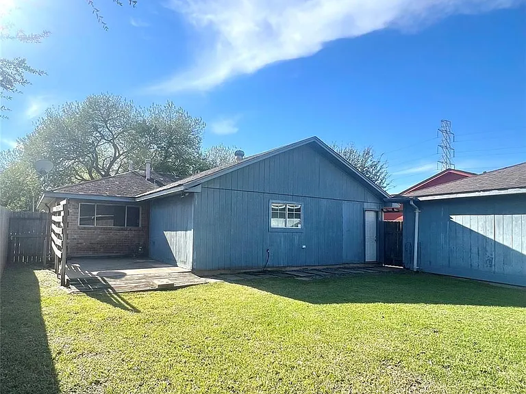 10515 Sagewind Dr — Photo 23