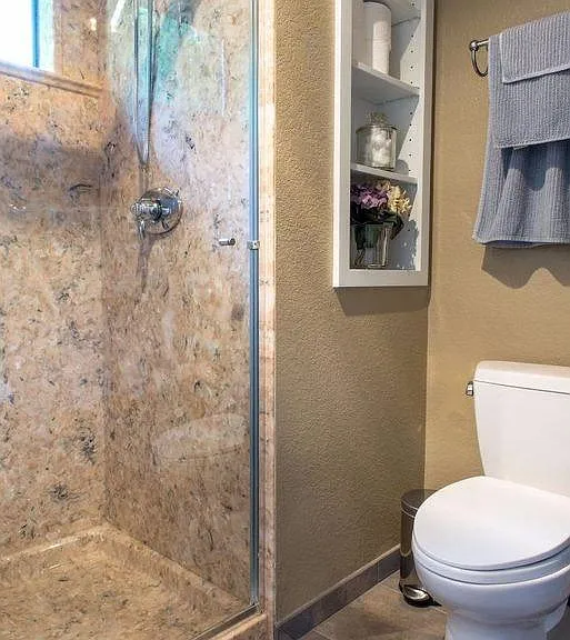 2437 Diane Marie Way — Photo 2