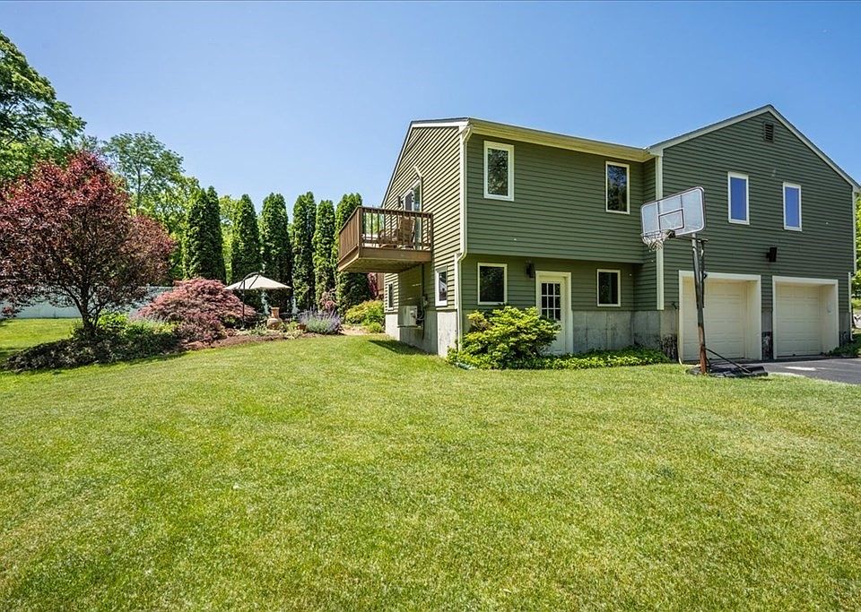 10 Auburn Hill Rd, Auburn, MA 01501 Zillow