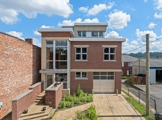 1717 Lowrie St, Pittsburgh, PA 15212