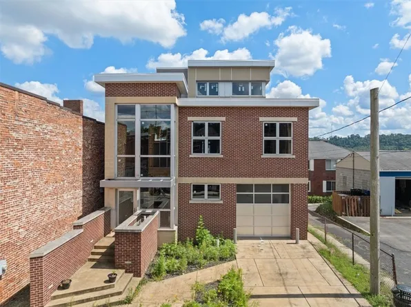 1717 Lowrie St, Pittsburgh, PA 15212