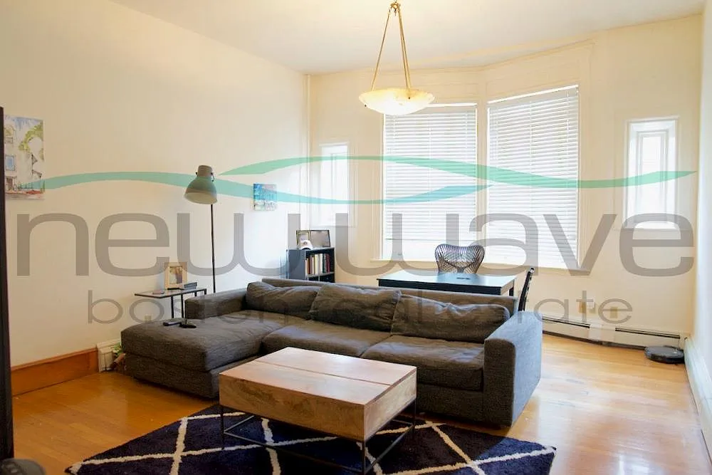 1 bed, 700 sqft, $3,050 — Photo 1