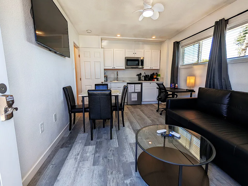 4220 Clairemont Dr #2