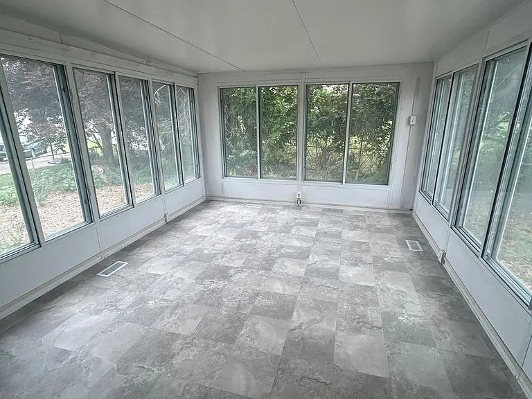 790 Vine St — Photo 10