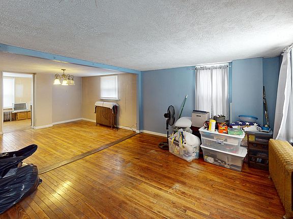 5th image of 703 Palmer Ave