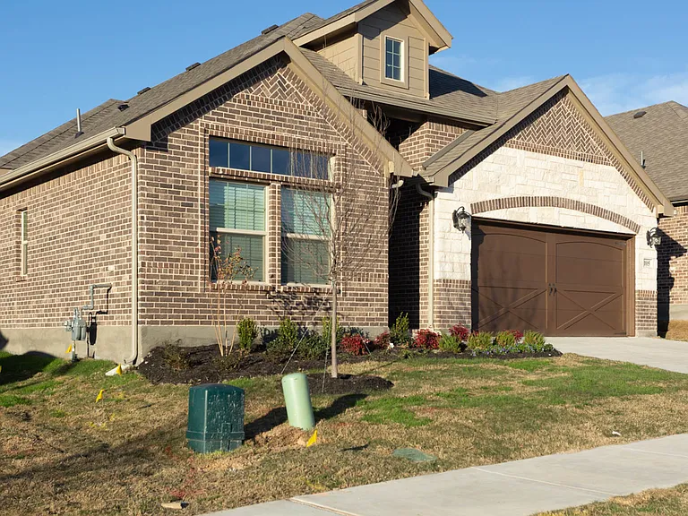105 Crimson Sky Ct — Photo 2