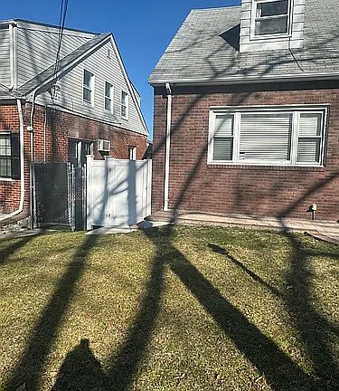 4th image of 91 Roderick Ave #2