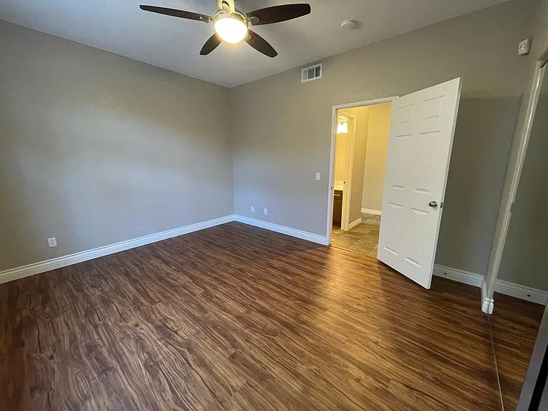 7844 Paseo Tulipero — Photo 10