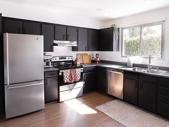 2nd image of 5324 N 3RD Avenue
