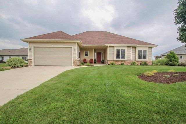 1st image of 2122 John Ct