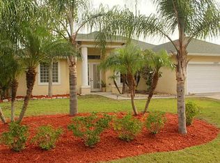 1001 SW Firestone Ave, Port Saint Lucie, FL 34953