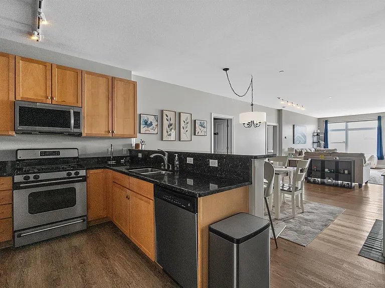1905 N Water St #102 — Photo 3