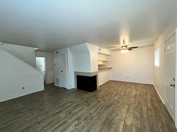 8038 Sands Point Dr APT B, Houston, TX 77036