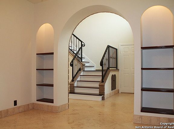 3rd image of 21019 Promontory Cir