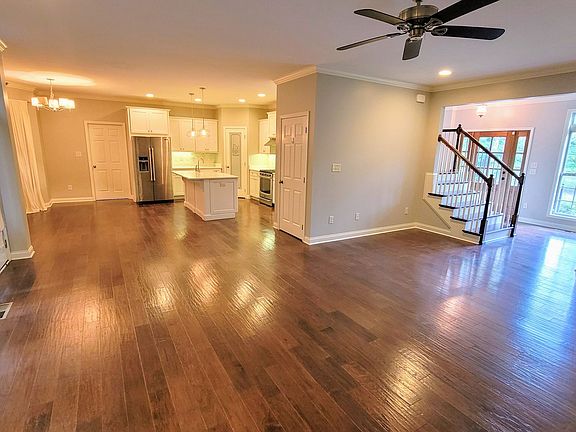 5th image of 1641 Ila Perdue Dr