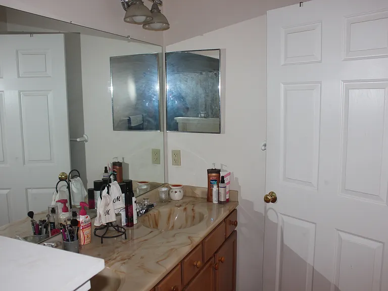 53 Stonington Cir — Photo 12
