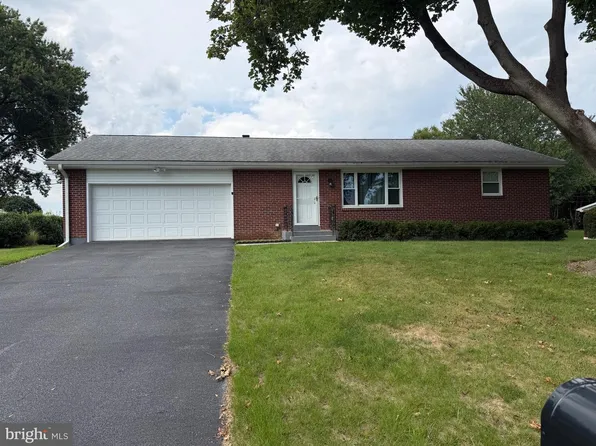 2633 Sutton Pl, Lancaster, PA 17601