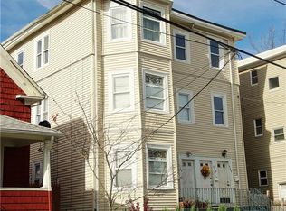 864 River Ave, Providence, RI 02904