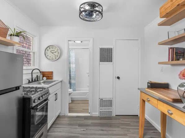 32 Tier Street image 12 of 22