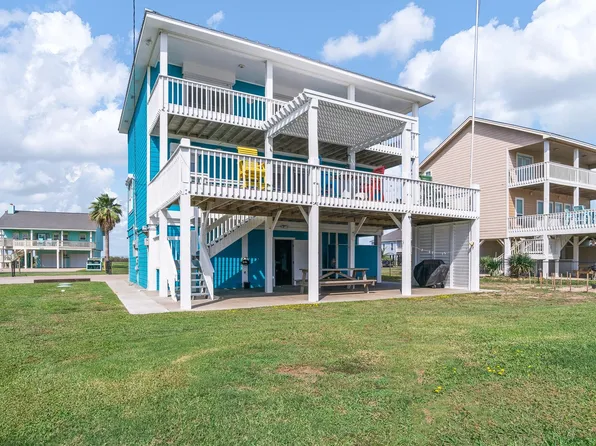 3212 Castle Dr, Crystal Beach, TX 77650