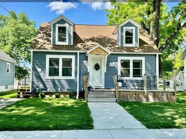310 7th Ave N, Clear Lake, IA 50428