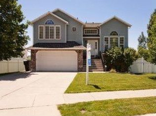 1555 Pony Express Way, Centerville, UT 84014