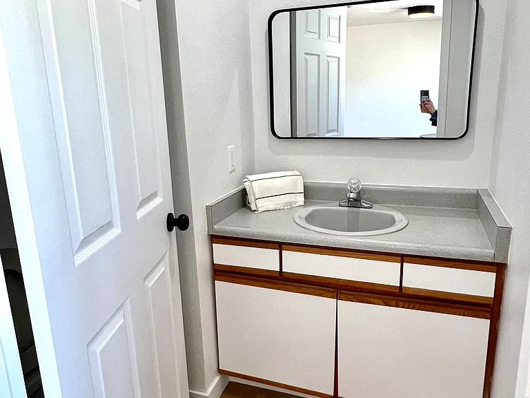 1/2 Bath - 1st floor