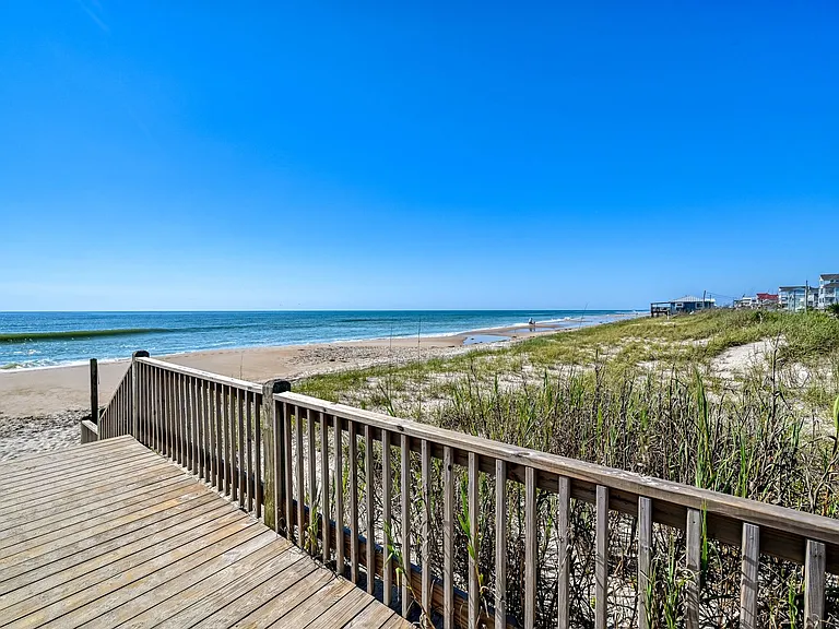 4 Bermuda Landing Pl — Photo 5